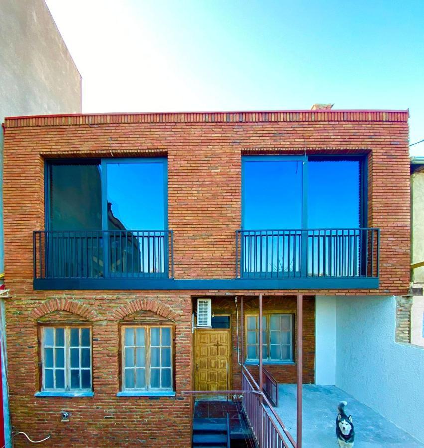 Modern Apart Old Tbilisi Center Экстерьер фото